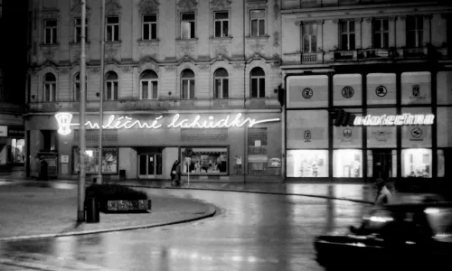 D119 Mléčný bar na náměstí Svobody